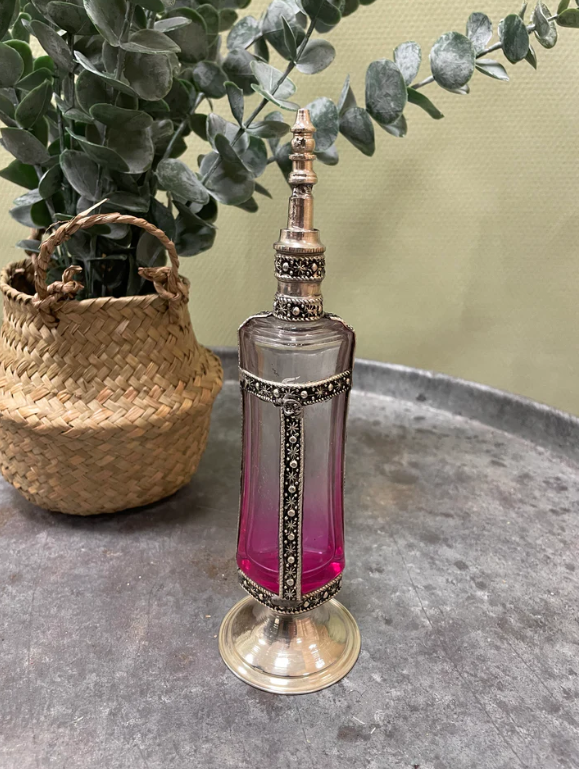 Luxe Vintage Parfumfles – Handgemaakt Glas & Zilverdetails
